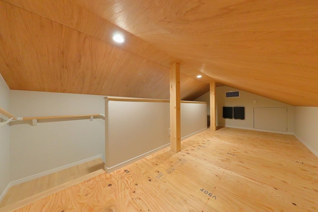 小屋裏収納