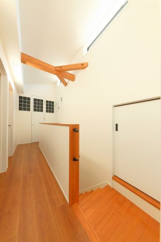 2階廊下-空調室