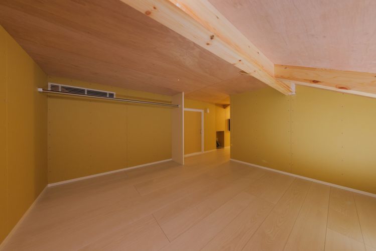 小屋裏収納